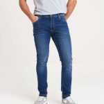 MAX SLIM JEANS