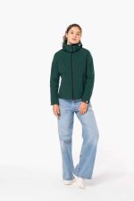 NŐI KAPUCNIS SOFTSHELL KABÁT - Image 5